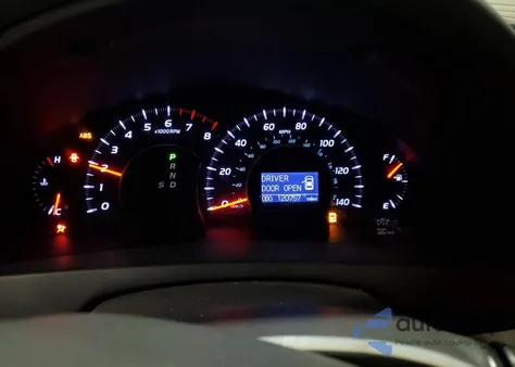 2011 Toyota Camry Base z USA, uszkodzony, nr VIN 4T4BF3EK3BR110993